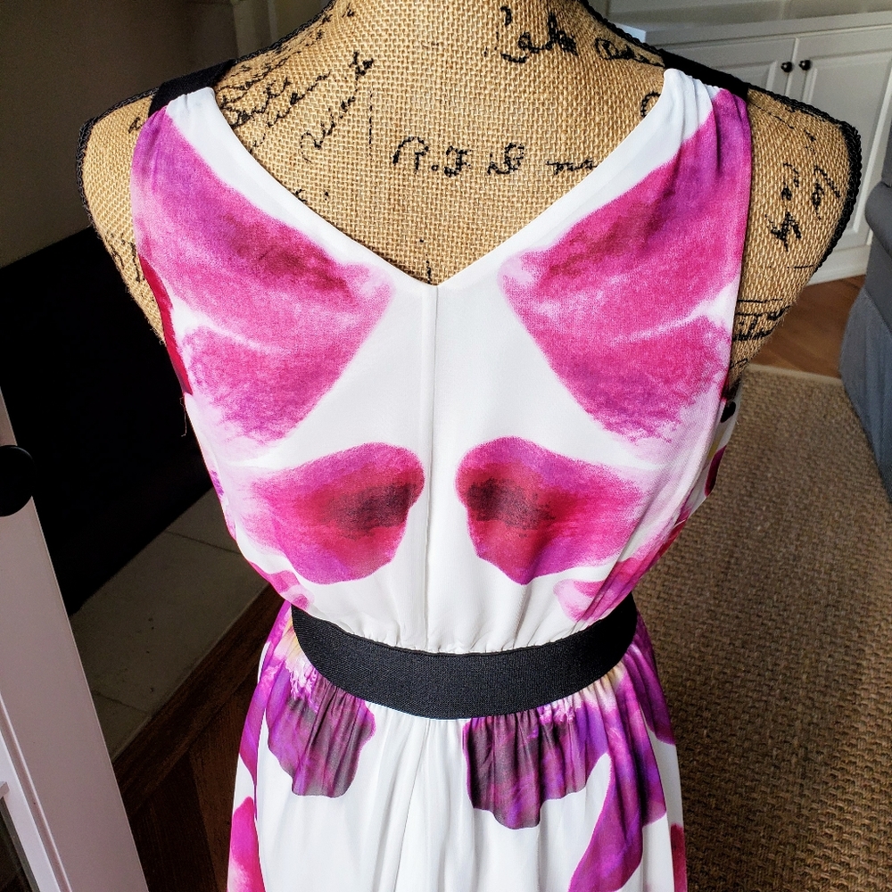 Elegant Long Formal Express Dress / Gown - Picture 6 of 16